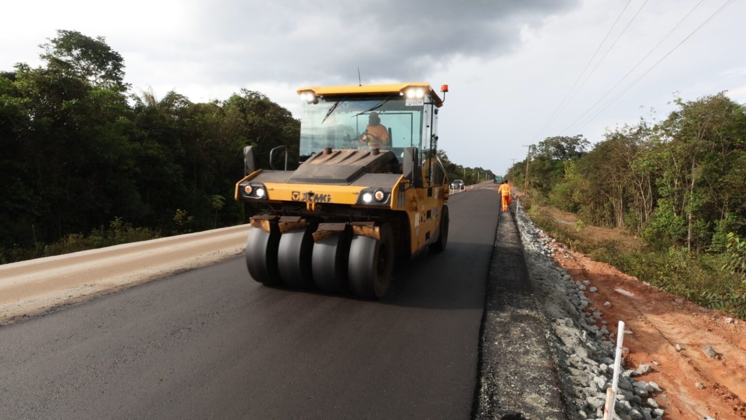 Governo do Amazonas emite licença que permite avanço das obras em parte do “trecho do meio” da BR-319