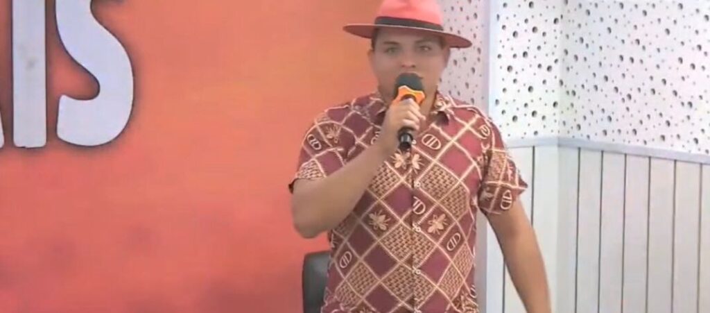 PodMAIS | Cantor amazonense ‘estourado’ no Brasil teve apoio do jornalista Hiel Levy antes da fama; veja vídeo