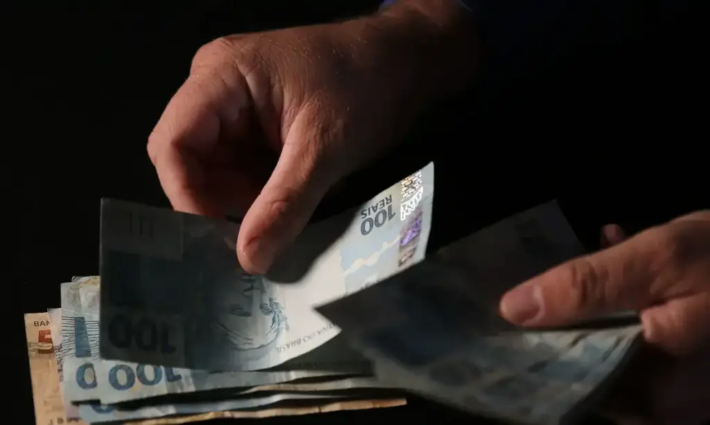 R$ 482,8 milhões resgatados em abril: saiba como recuperar seu dinheiro esquecido nos bancos