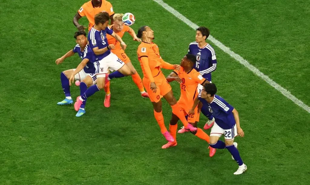 Empate eletrizante entre Japão e Holanda marca estreia no Grupo F da Copa
