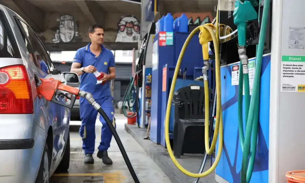 Vendas do varejo sofrem revés em abril e caem 1,5% com reflexos dos combustíveis