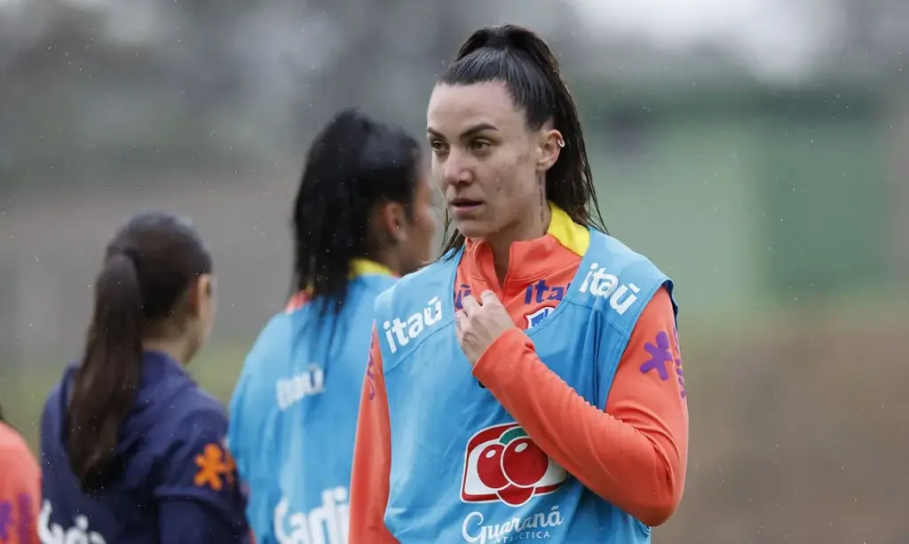 Cruzeiro feminino: Sétima jogadora sofre grave lesão no joelho, levantando preocupações