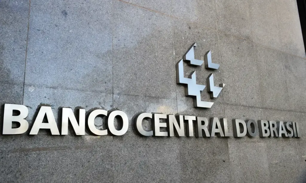Banco Central mantém corte de juros e ignora choques de oferta, segundo ata