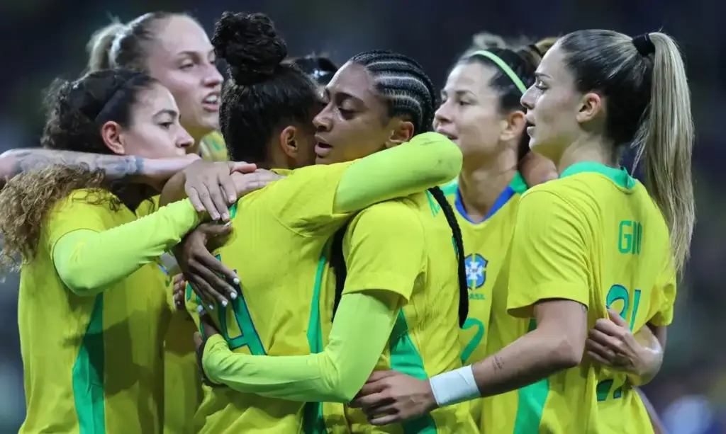 Mundial Feminino 2027: Brasil se prepara para sediar torneio histórico em oito cidades