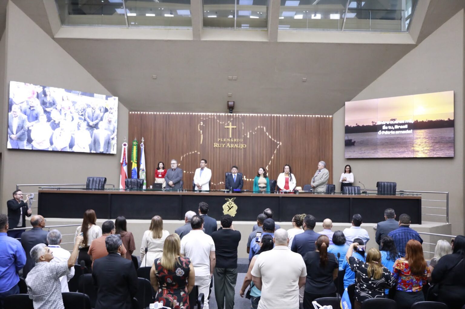 Sinésio Campos homenageia os 37 anos do SINPAF-AM e destaca papel da pesquisa para o desenvolvimento do Amazonas
