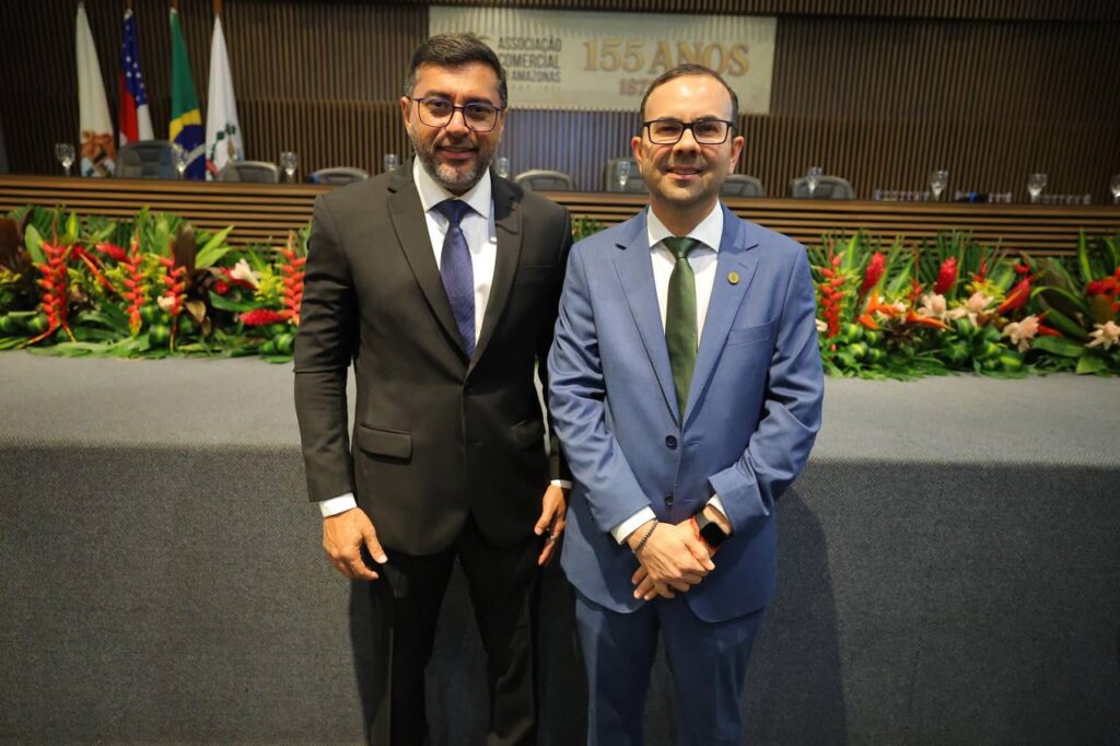 Durante posse da nova diretoria da ACA, Wilson Lima destaca avanços em desburocratização e segurança para o comércio