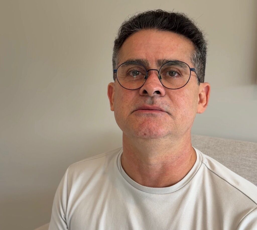 David Almeida denuncia colapso da saúde estadual após Base Norte do SAMU ficar inoperante