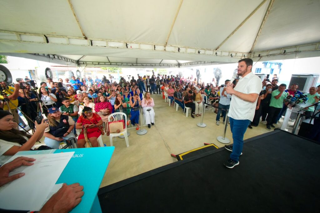 Prefeito Renato Junior entrega a USF Santos Dumont e amplia atendimento de saúde para 25 mil pessoas na zona Centro-Oeste de Manaus