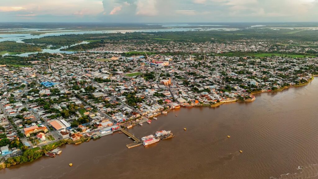 Parintins vive a maior festa da Amazônia“É nessa época que a gente consegue realizar sonhos”, diz vendedor que vê renda crescer com o Festival