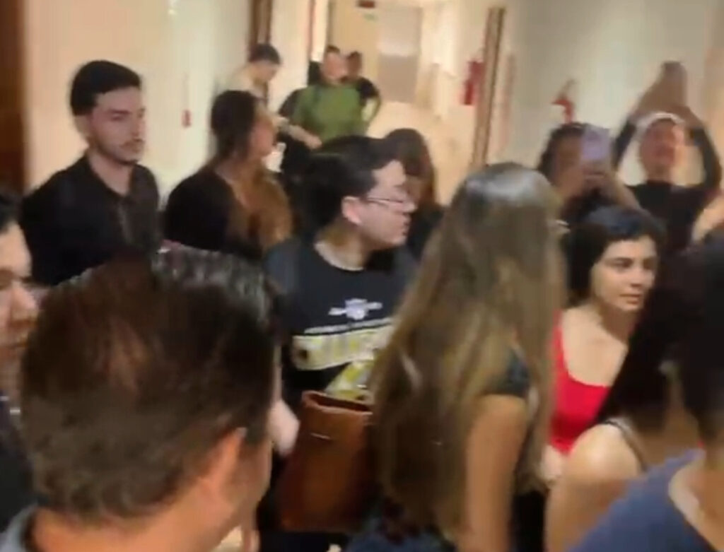 DEMISSÃO EM MASSA Trabalhadores de cartório denunciam assédio moral durante intervenção; veja vídeo