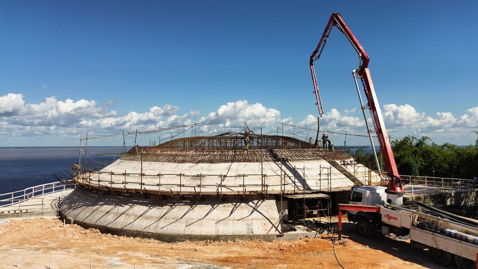 Oca Niemeyer avança com concretagem do nono anel da cúpula no Parque Encontro das Águas Rosa Almeida da prefeitura
