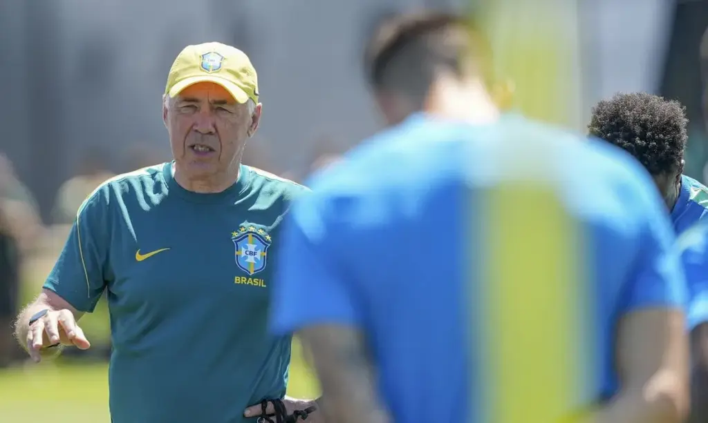 Ancelotti indica Martinelli para substituir Paquetá em jogo decisivo da Copa