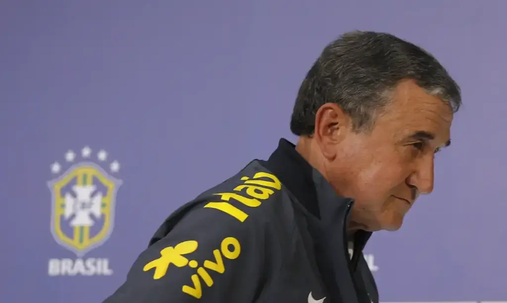 Carlos Alberto Parreira segue na UTI com infecção pulmonar e complicações renais