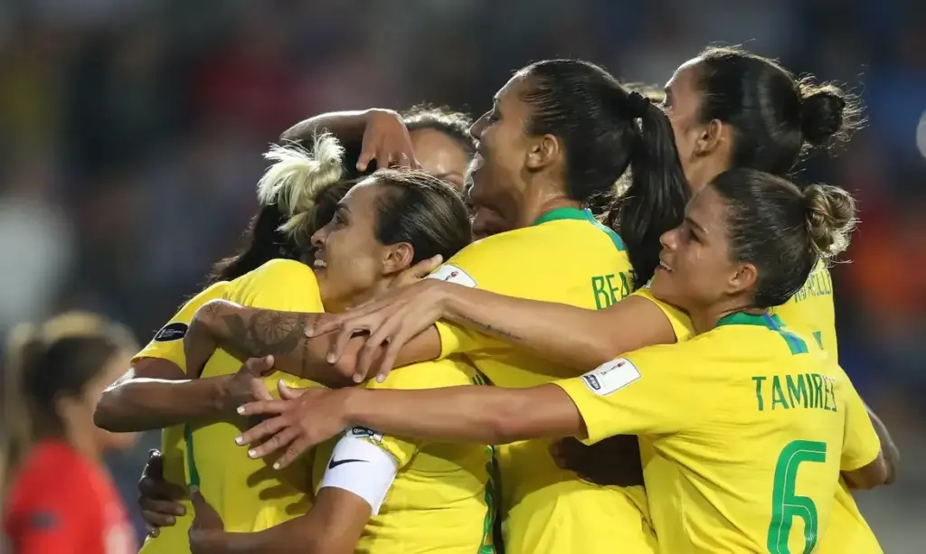 Copa do Mundo Feminina de 2027 no Brasil: projeções de impacto econômico bilionário