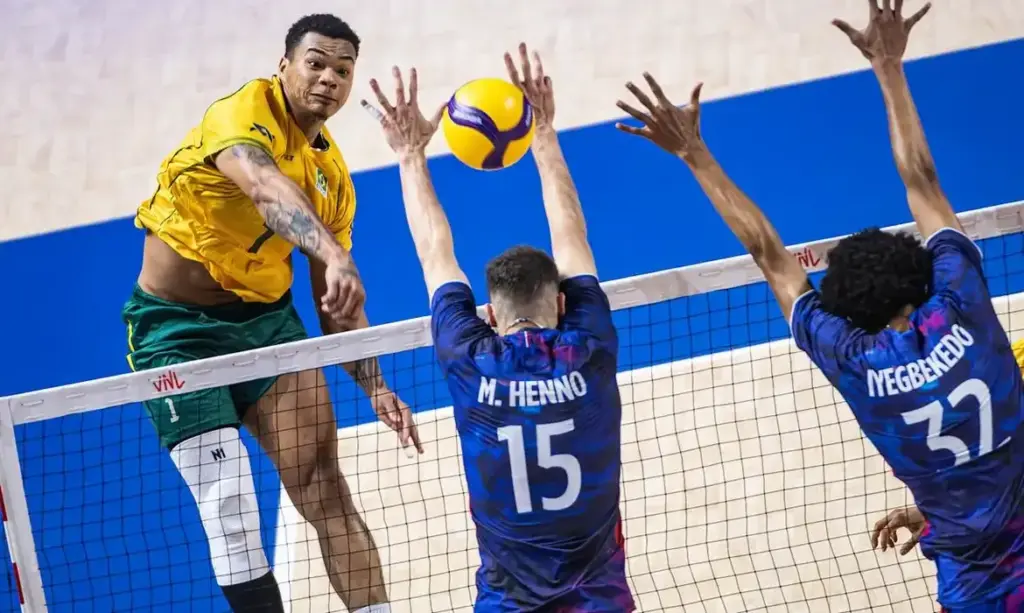 Brasil vence França e se aproxima da fase final da Liga das Nações de vôlei